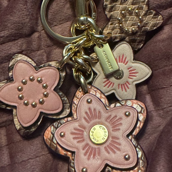 Coach Pink wildfire Floral Keychain/Fob Vintage 90033. - Picture 7 of 12